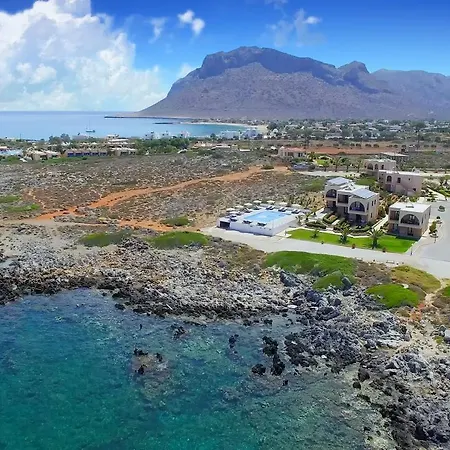 Nanakis Aparthotel 3*