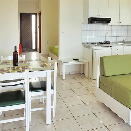 Aparthotel Nanakis Stavrós