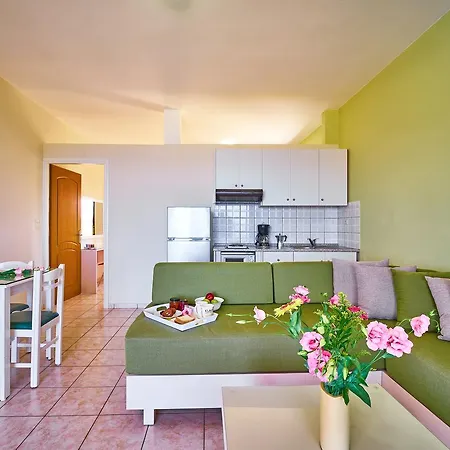 Nanakis Aparthotel
